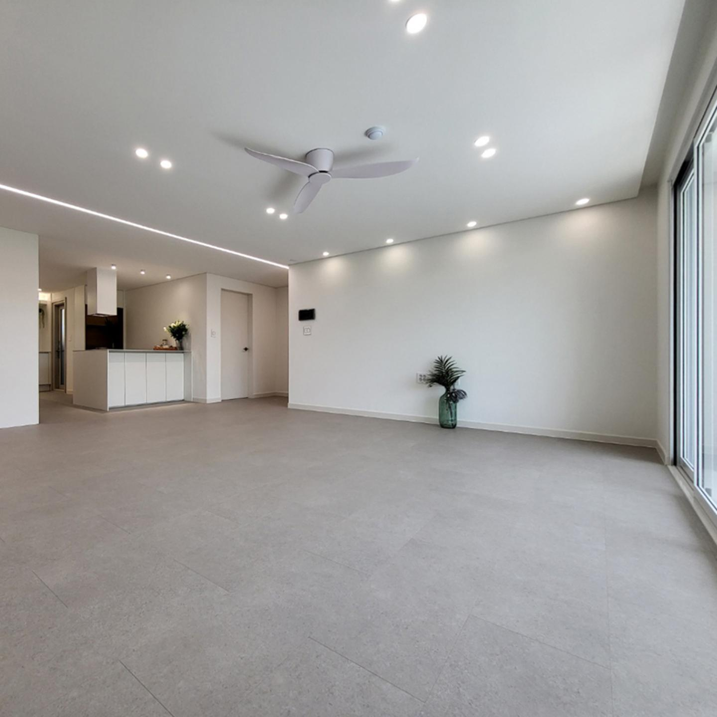 LX Z:IN PR002-02 漆喰調_ベージュ 施工事例 2